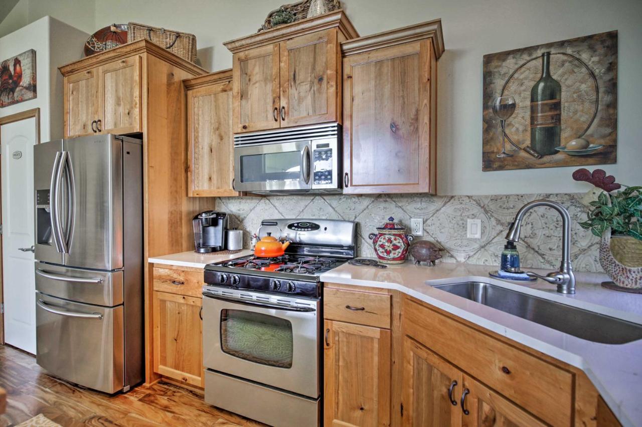 Polished Mcminnville House Less Than 2 Mi From Town! Extérieur photo